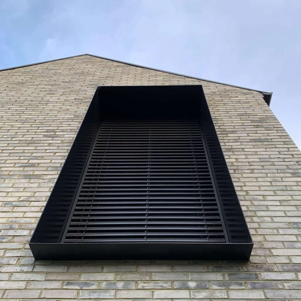 Window Reveal With External Venetians